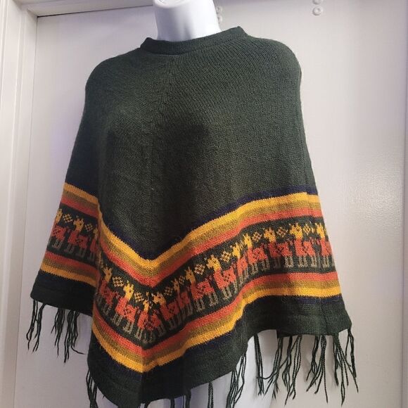 Alpaca wool.fringe Llama poncho   - Picture 2 of 6